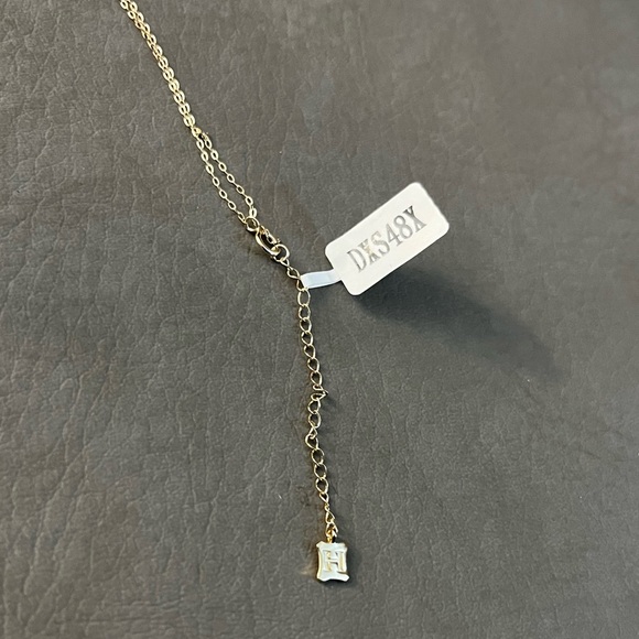 Charmed Aroma | Harry Potter Necklace - Picture 2 of 8